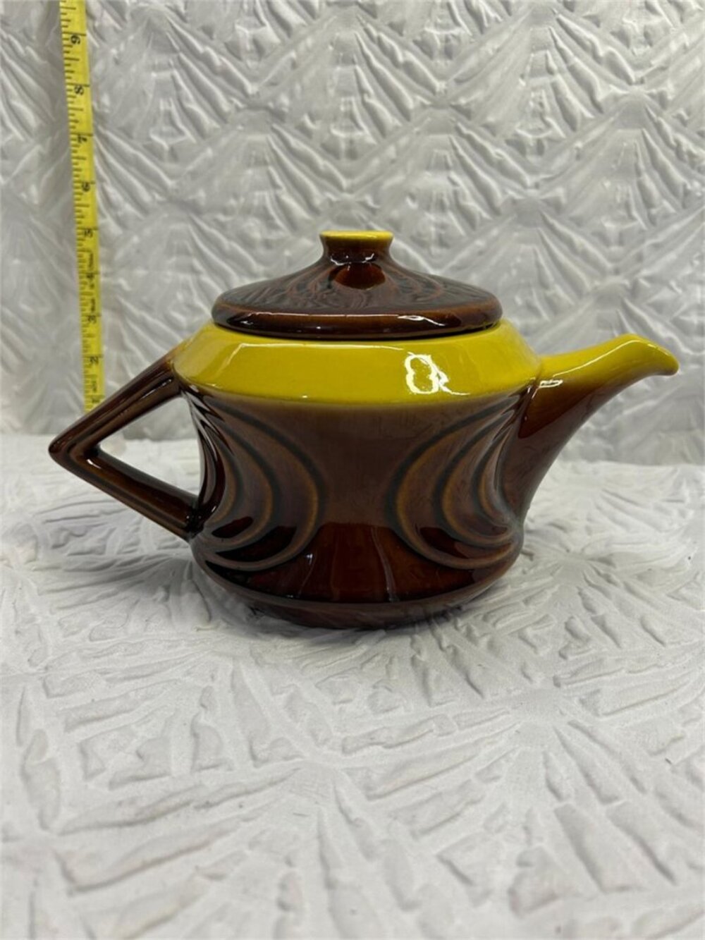 Beauceware - Carillon Teapot (1968)